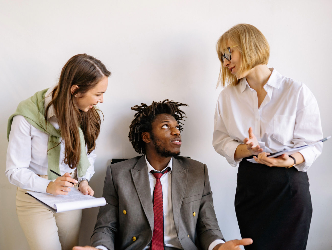 La palabra precisa: cómo dejar de improvisar conversaciones importantes